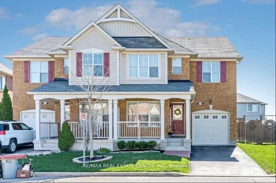 904 Zelinsky Crescent photo 1