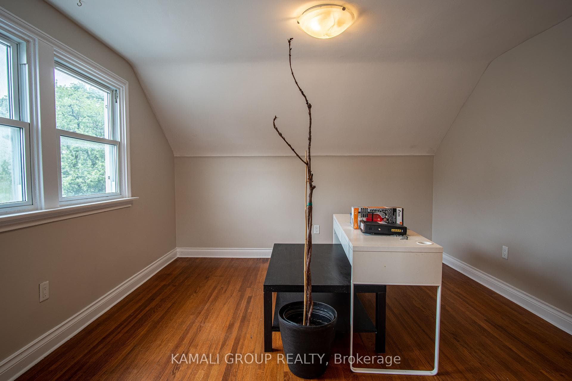 15 Sherbourne Street Unit Upper photo 6