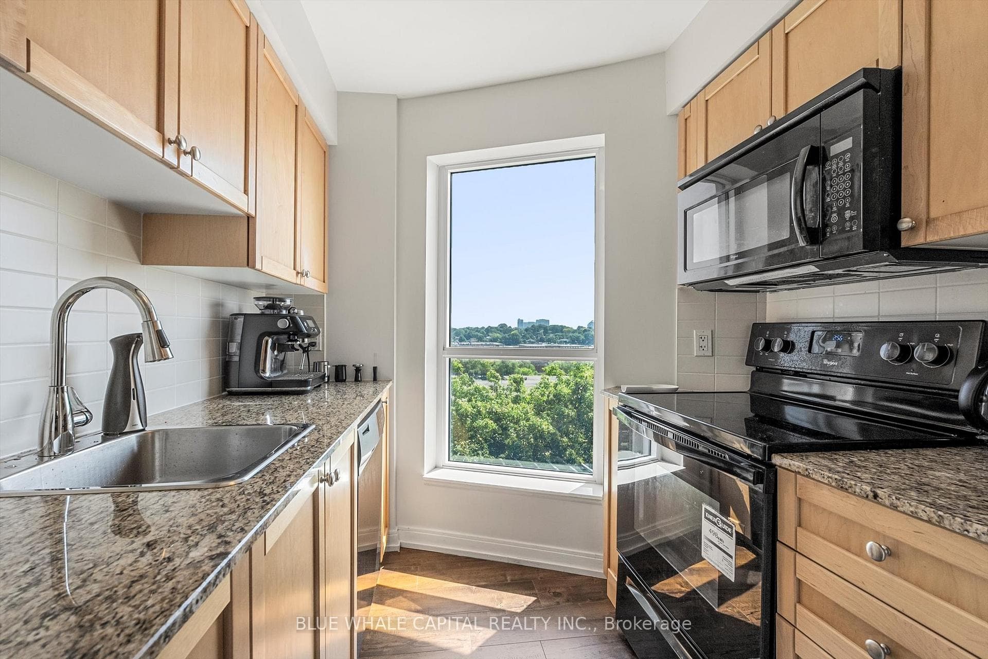 181 Village Green Square Unit 613 photo 6