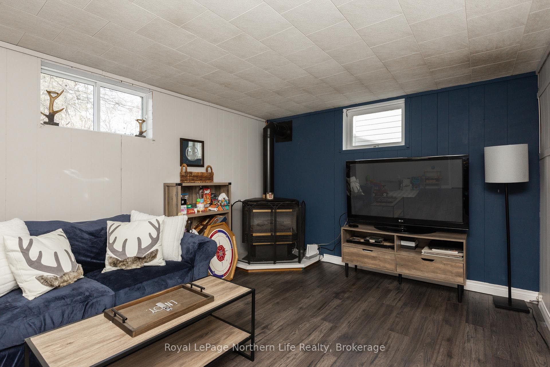 374 Bridge Avenue photo 30