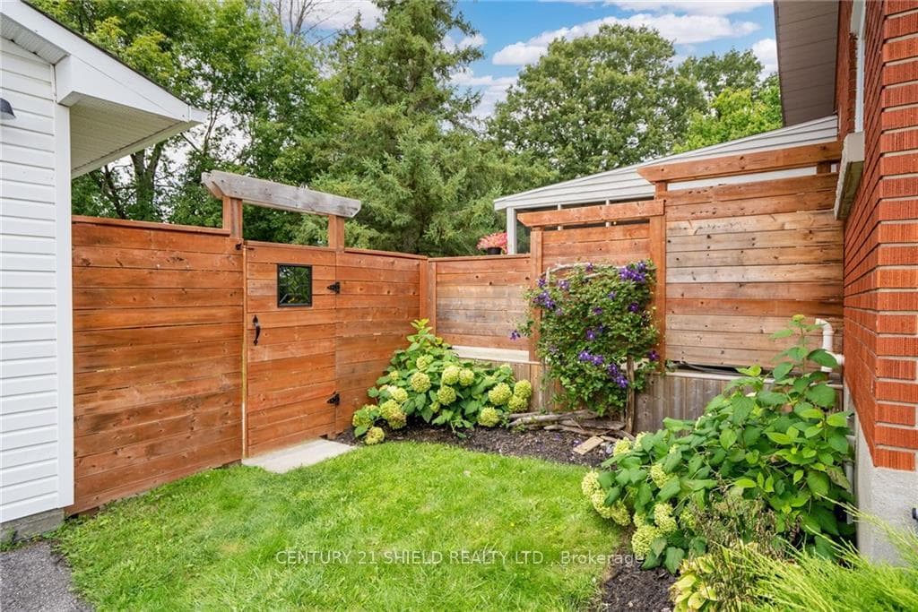 1707 DOVER Road photo 23