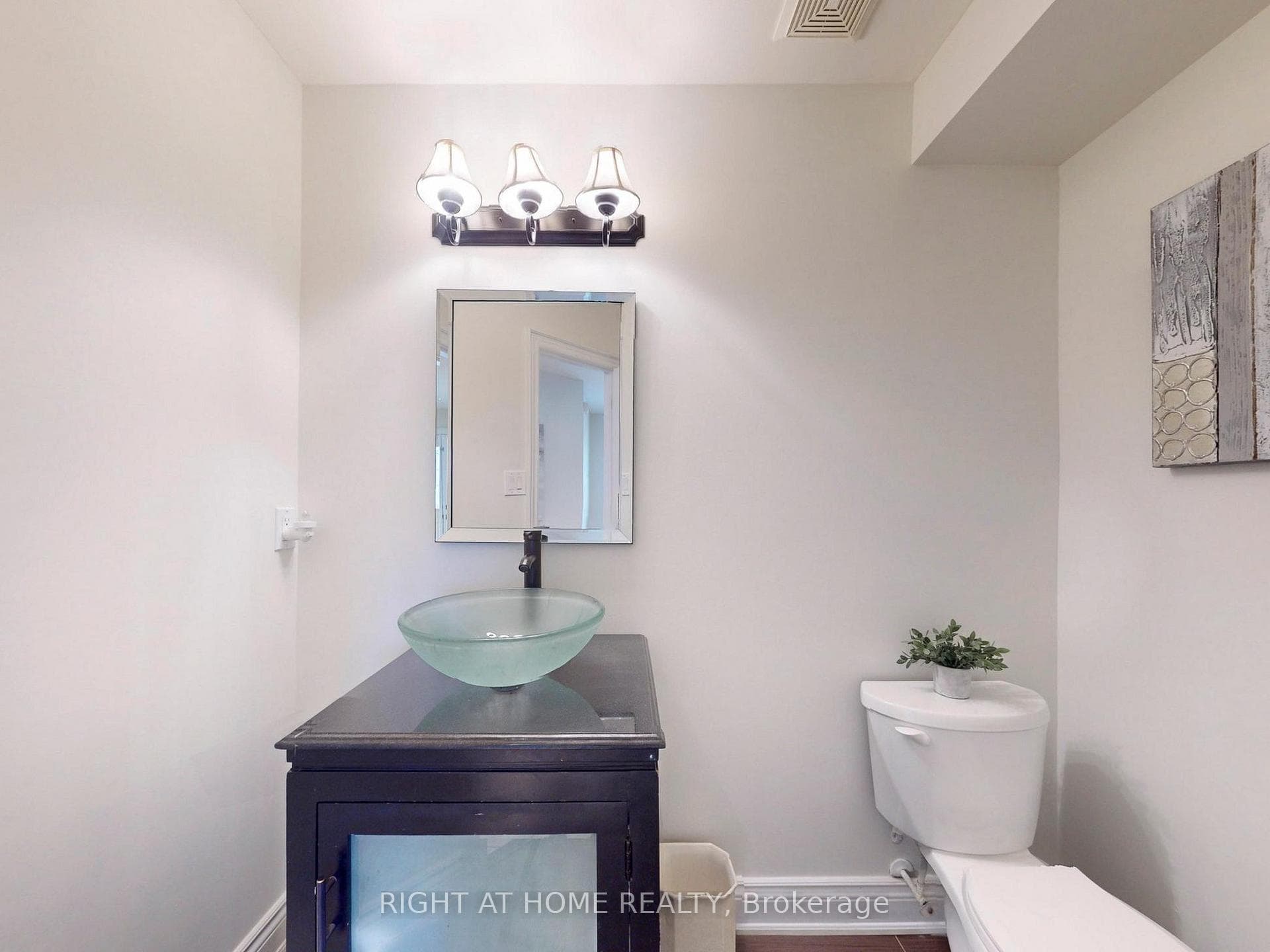 16 Castelli Court photo 8