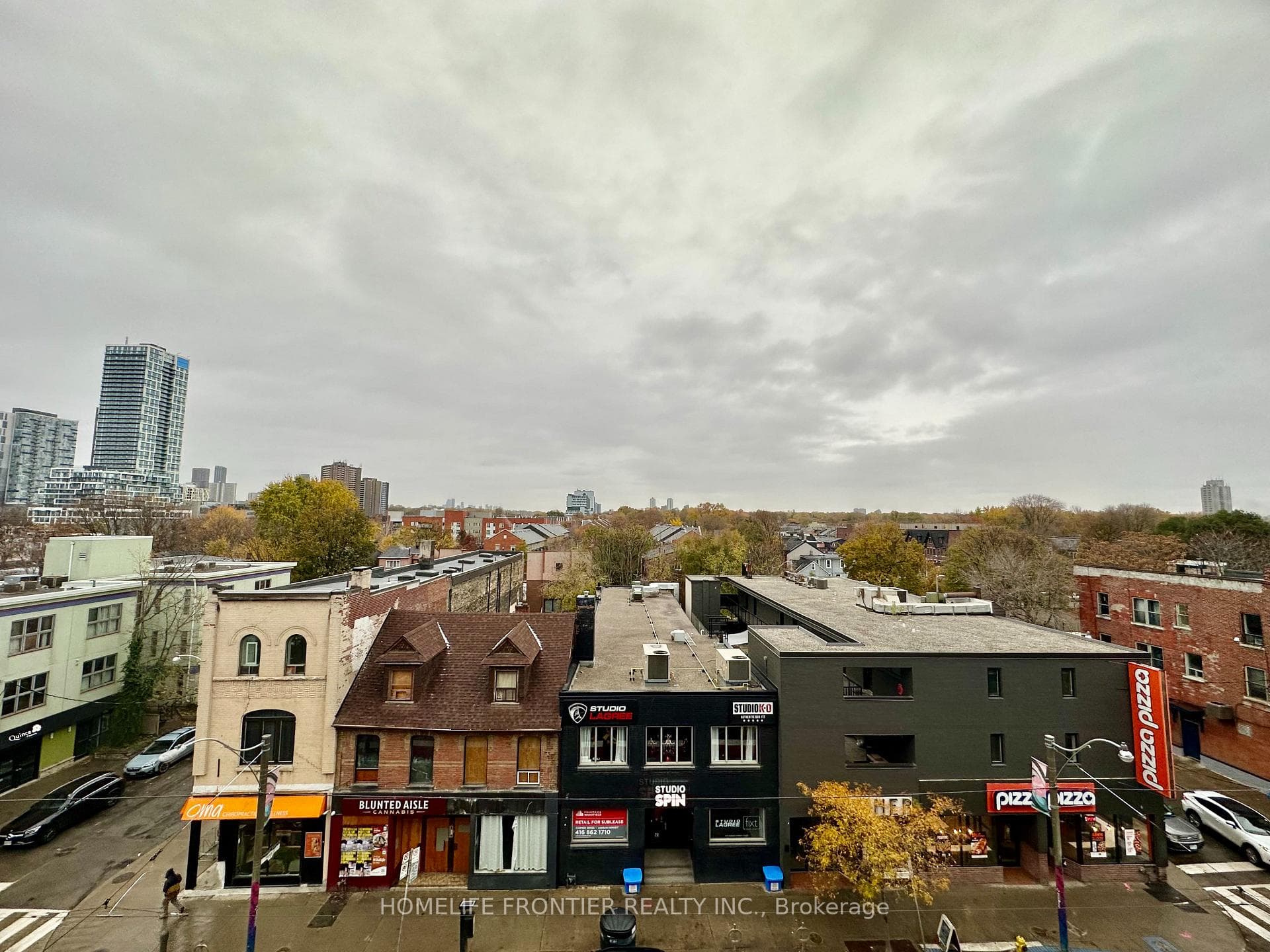 665 Queen Street Unit 420 photo 22