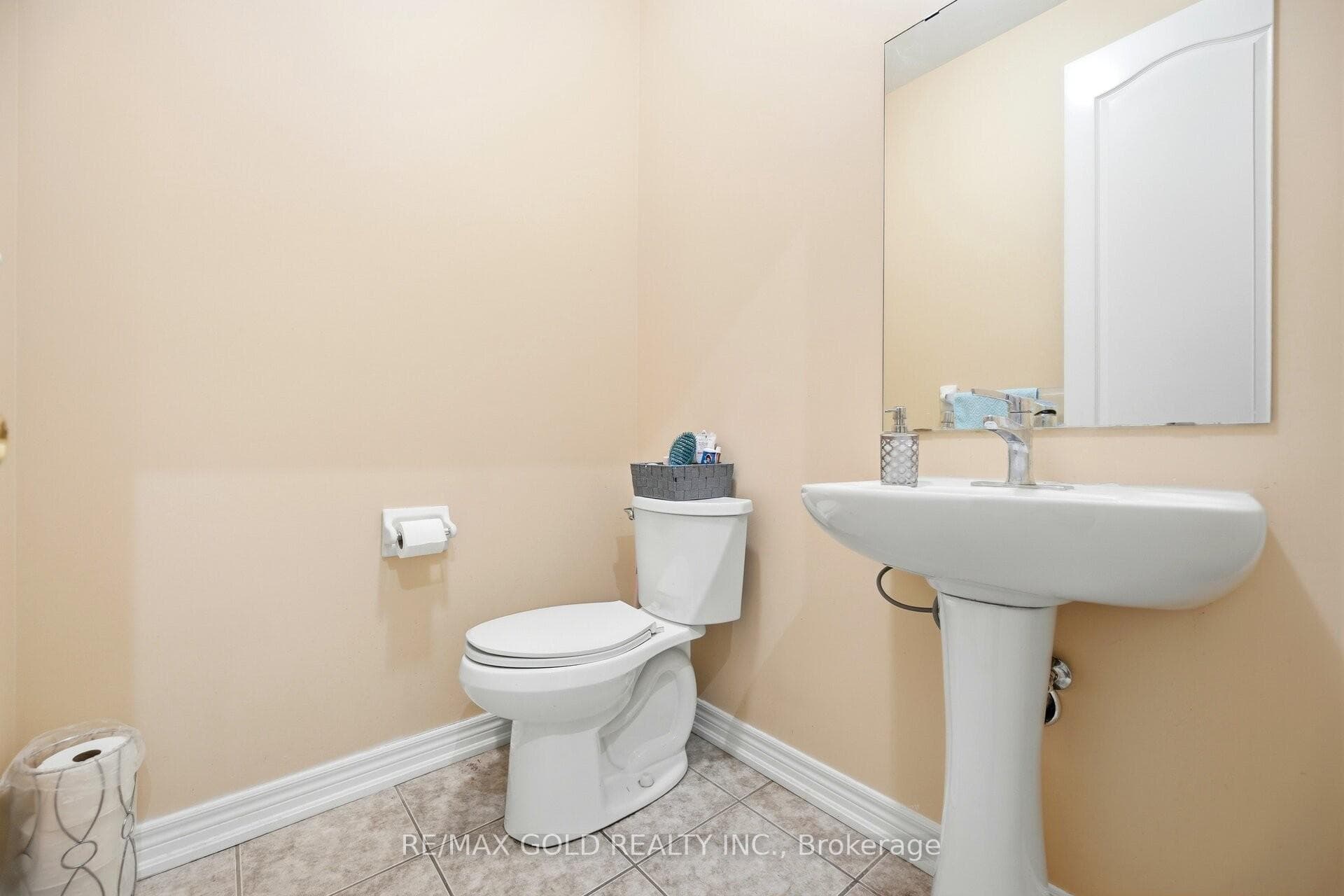26 Drummondville Drive photo 13