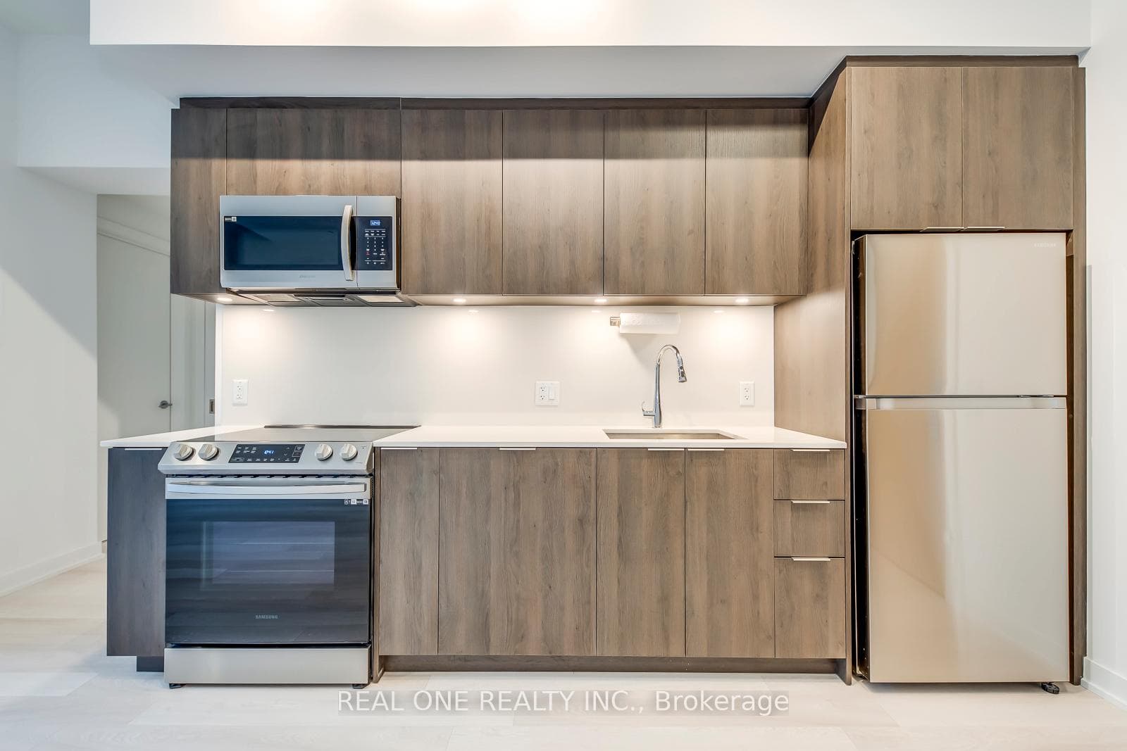 357 King Street Unit 201 photo 9