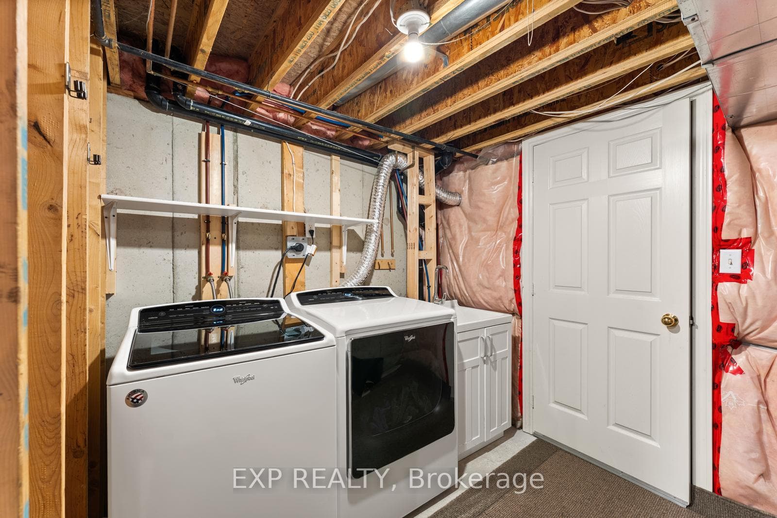 46 Waterbury Street photo 33