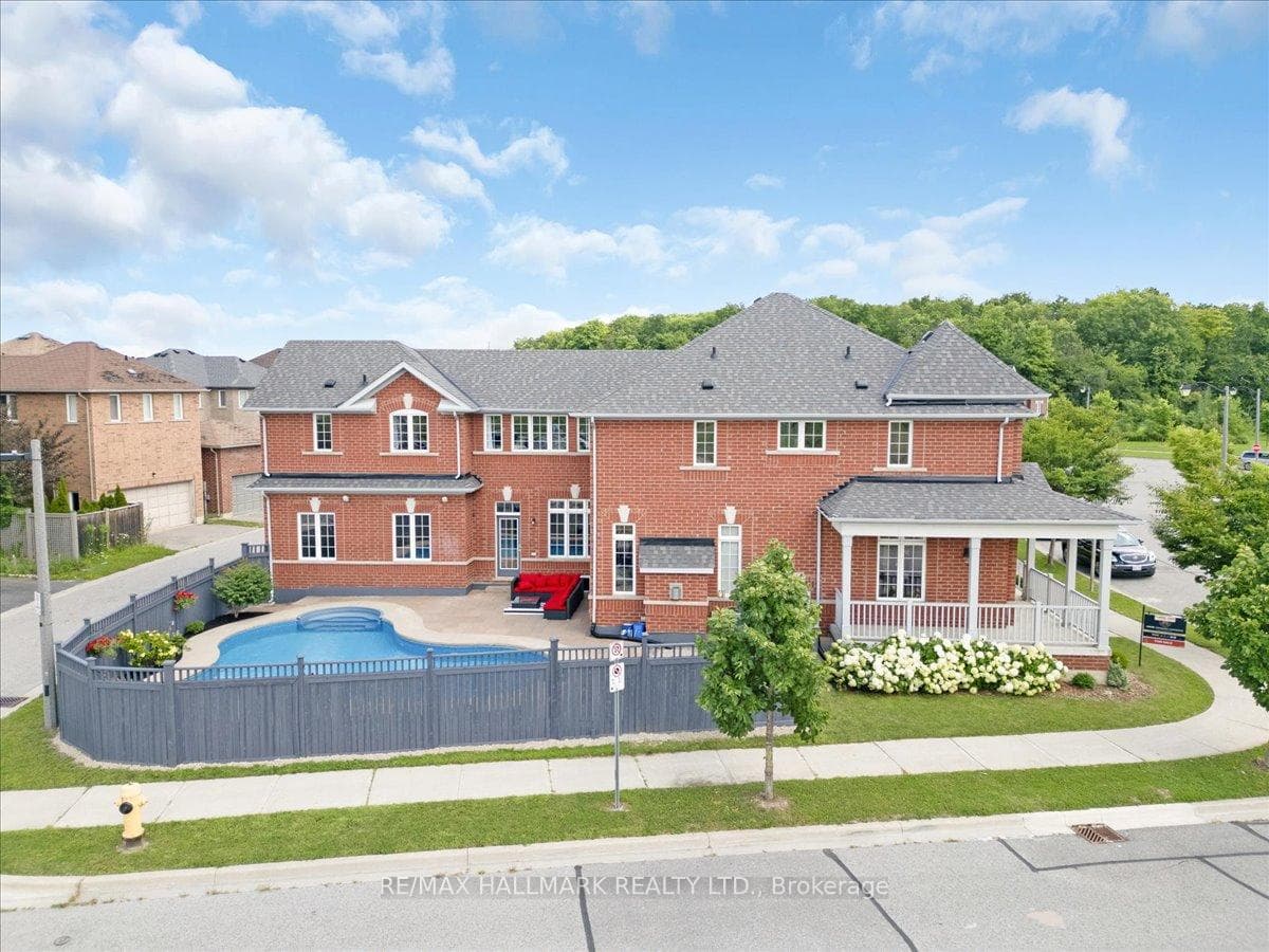 65 John Allan Cameron Street photo 1