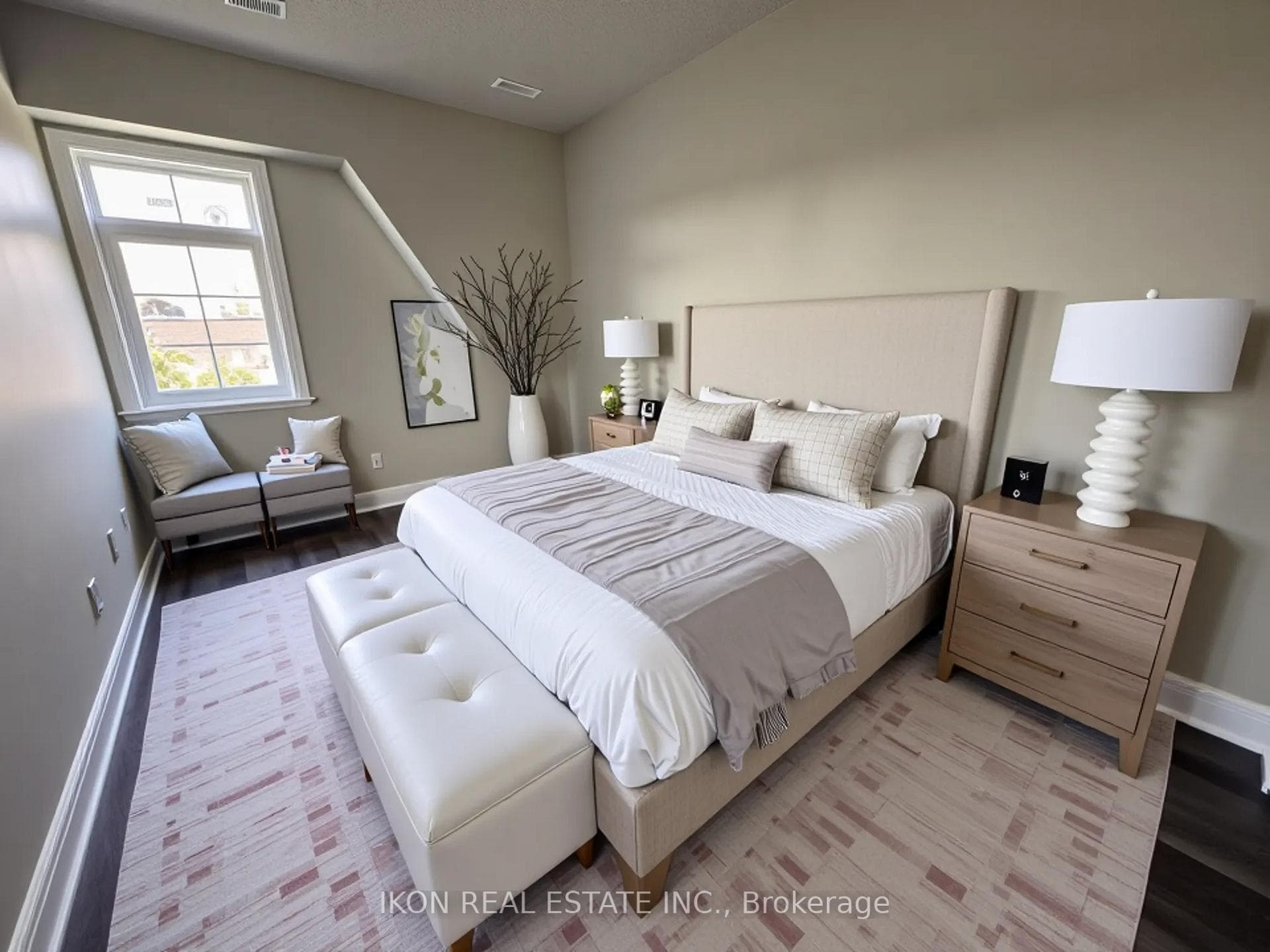 67 Sprucedale Way photo 5