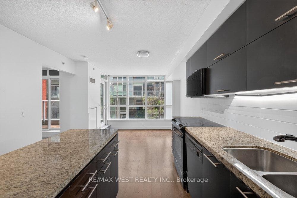 21 Nelson Street Unit 216 photo 4