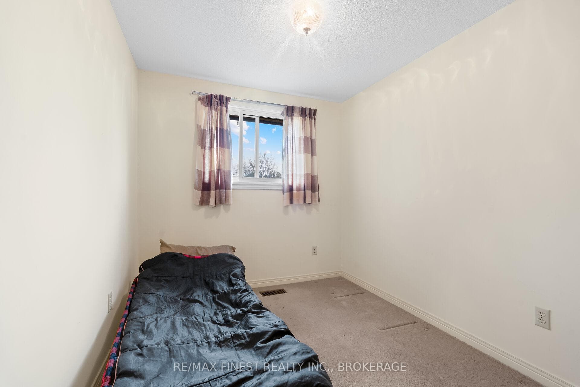 32 Bonny Lane photo 12