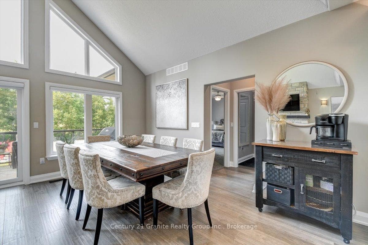 9 Bancroft Ridge Drive photo 14