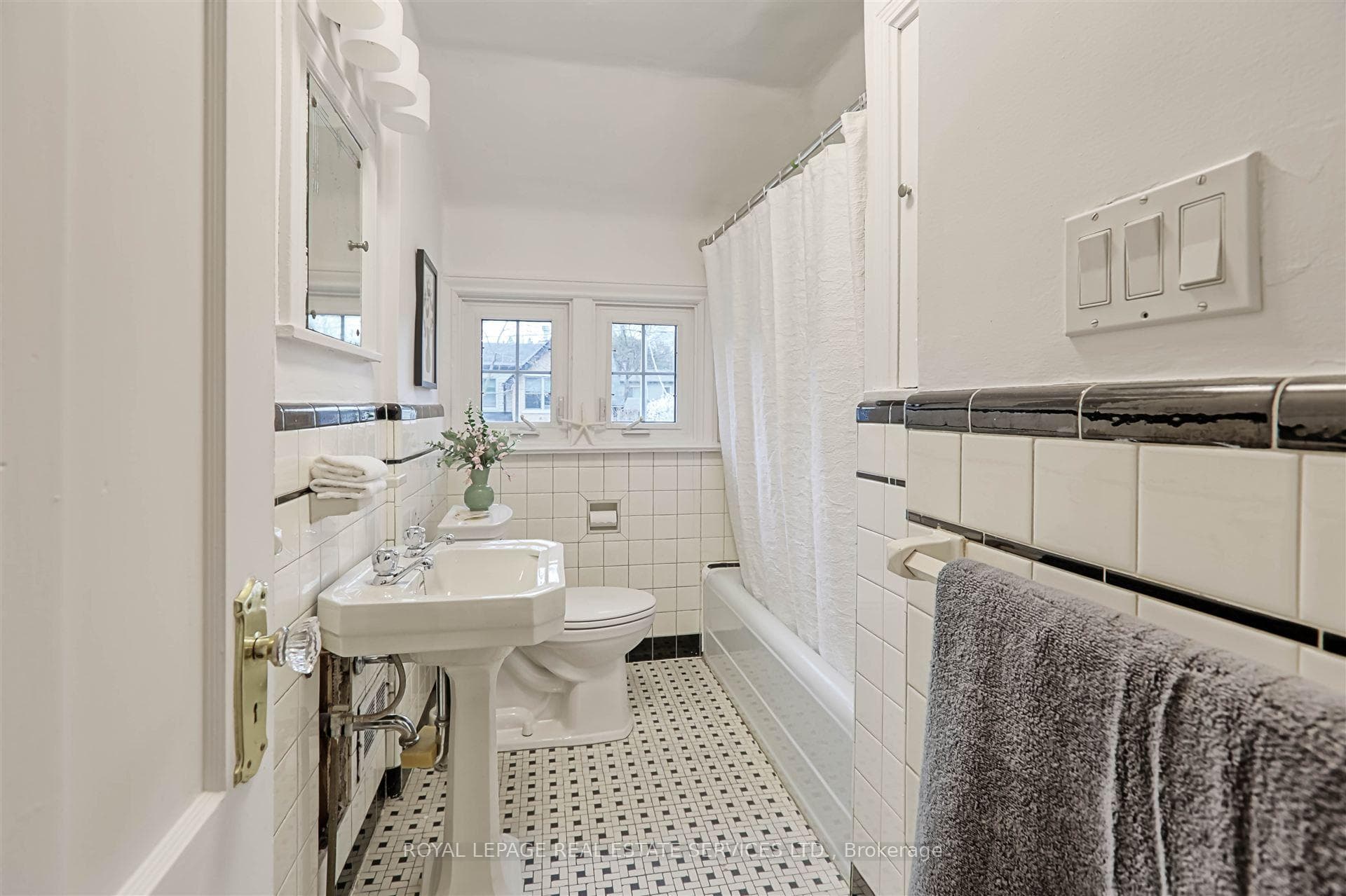 21 Sunnybrook Road photo 13