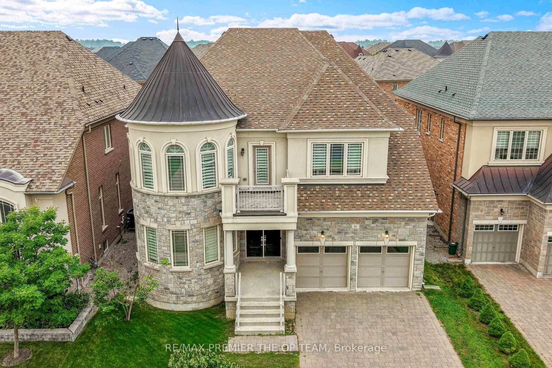 60 Chesney Crescent Unit Upper photo 3