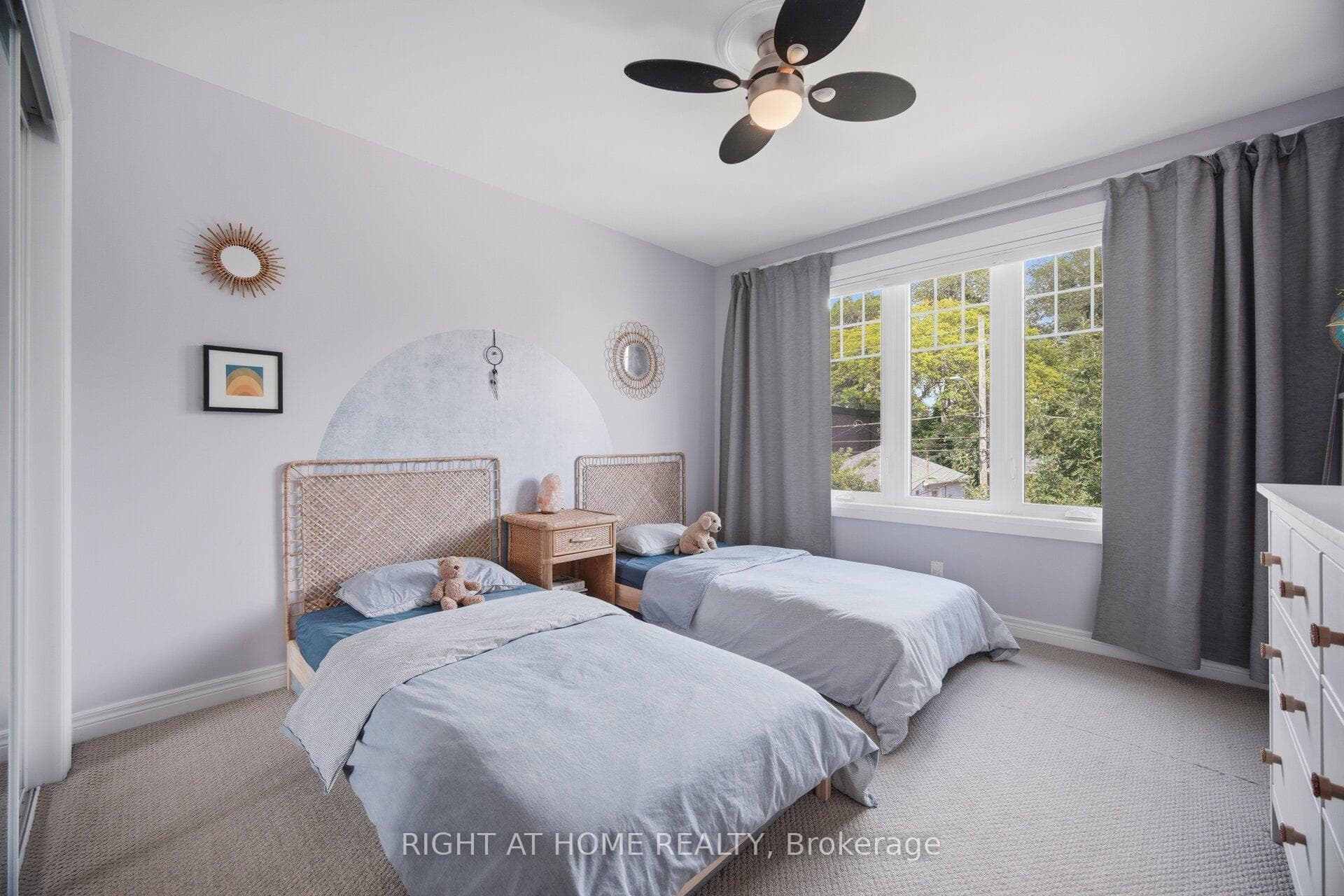 18 Vanbrugh Avenue photo 22