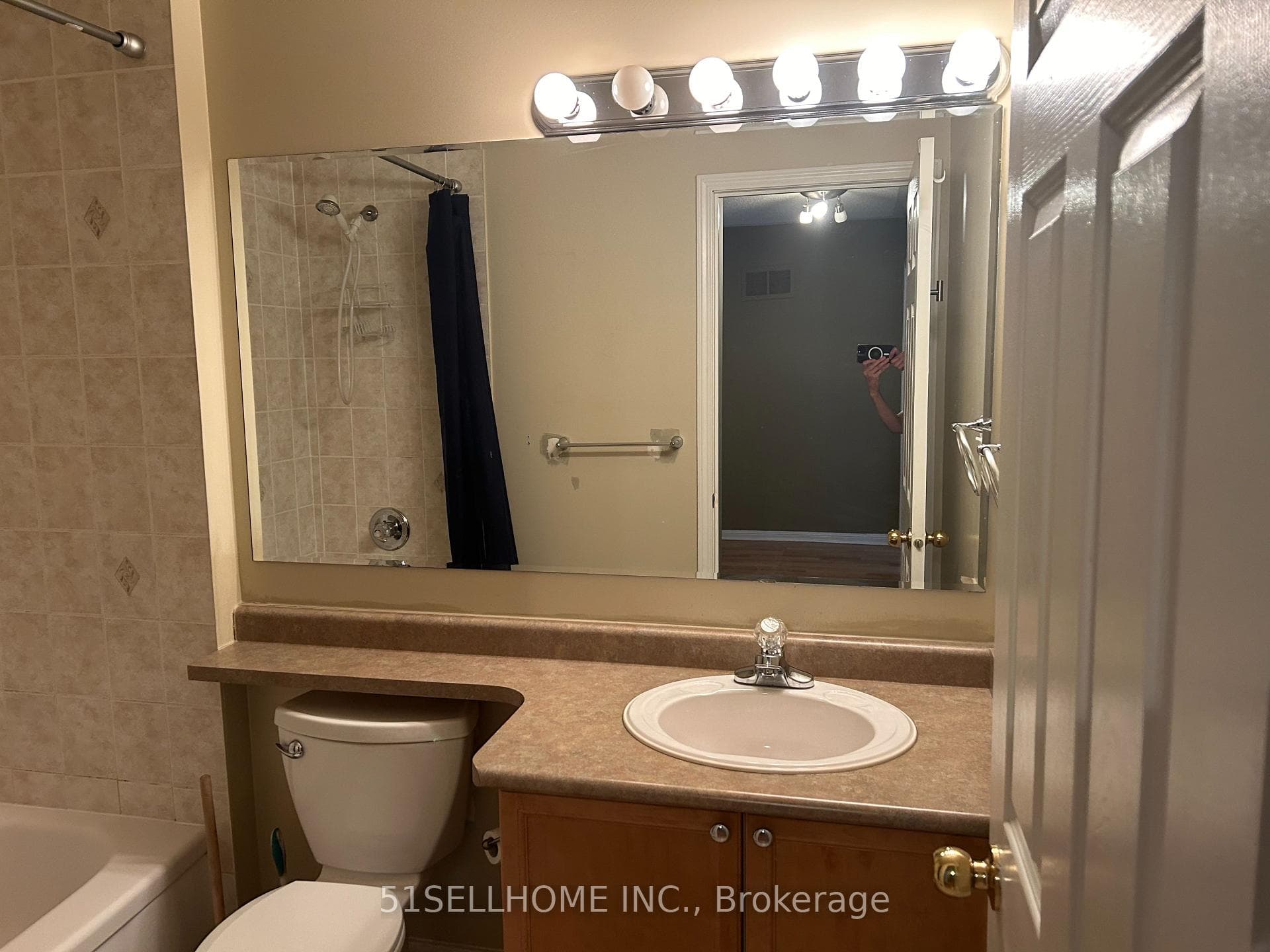 863 McDuffe Crescent photo 23