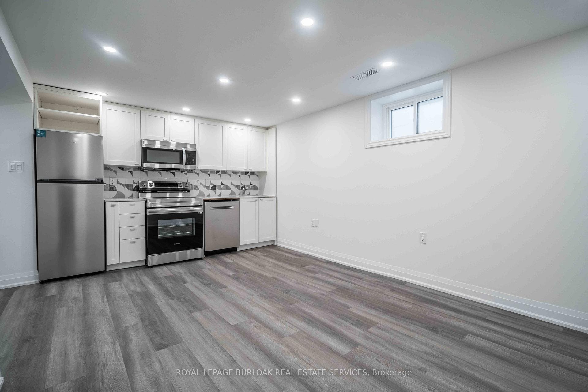 356 East 17th Street Unit Lower photo 6