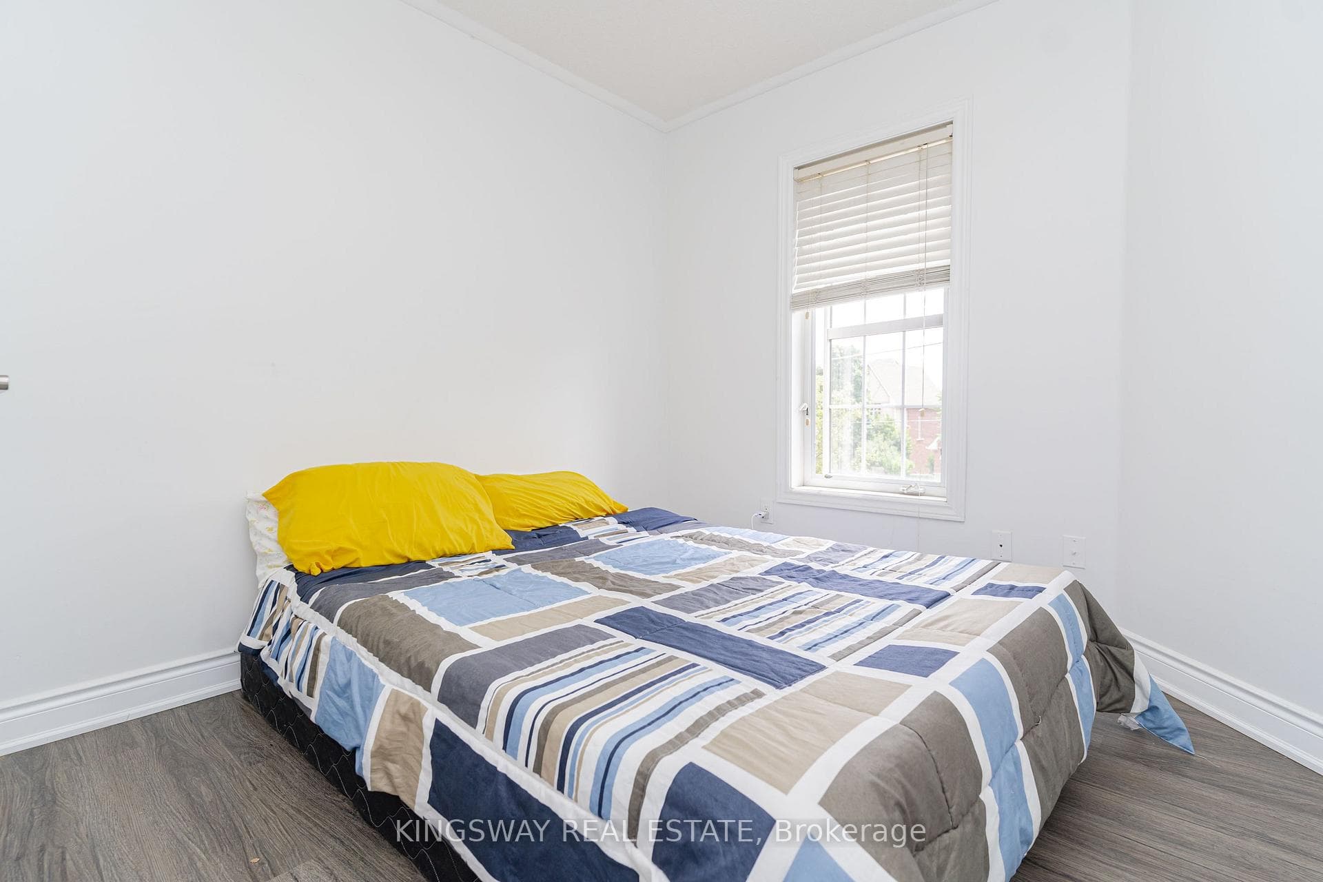3533 Eglington Avenue photo 18
