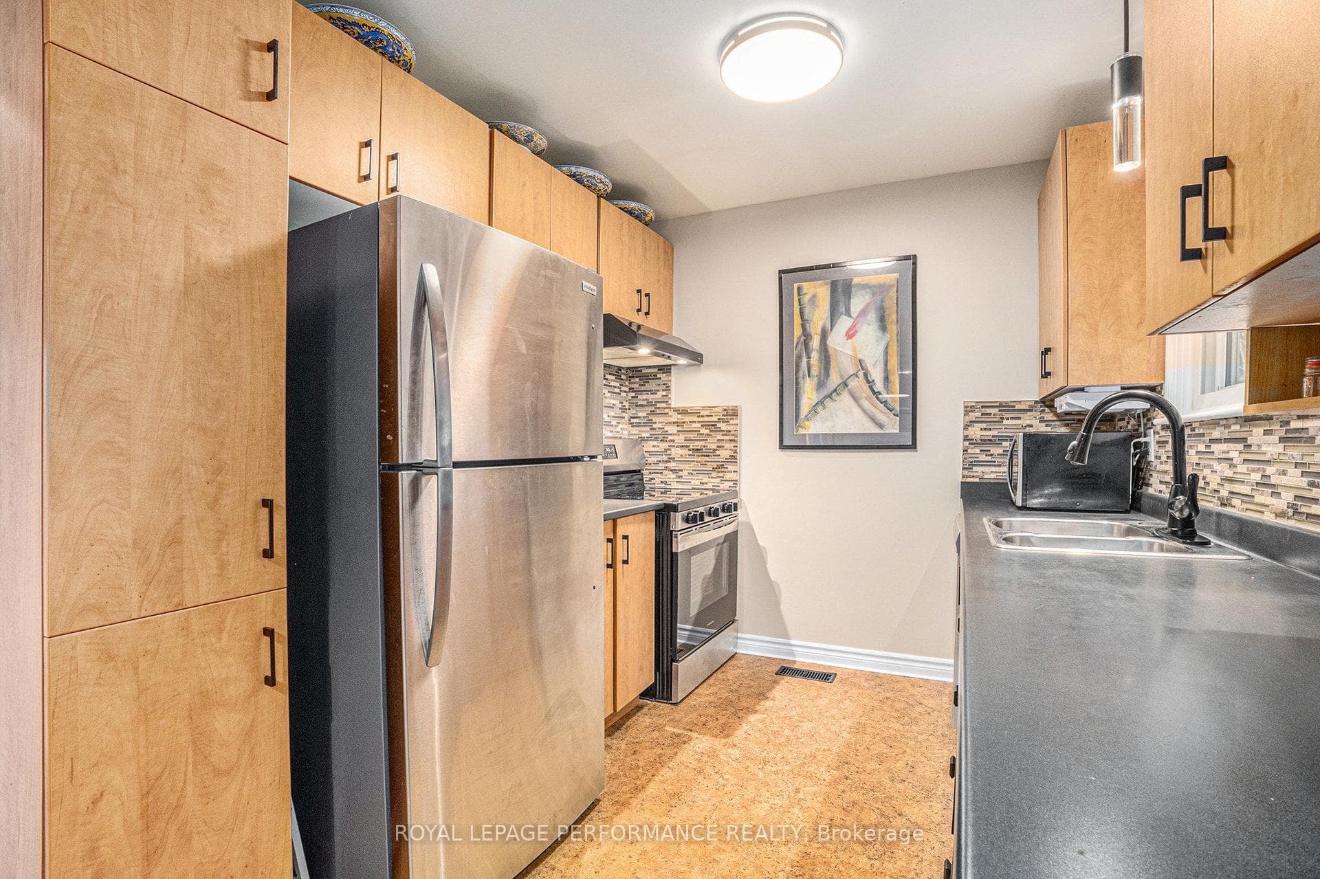 1 Wedgewood Crescent photo 12