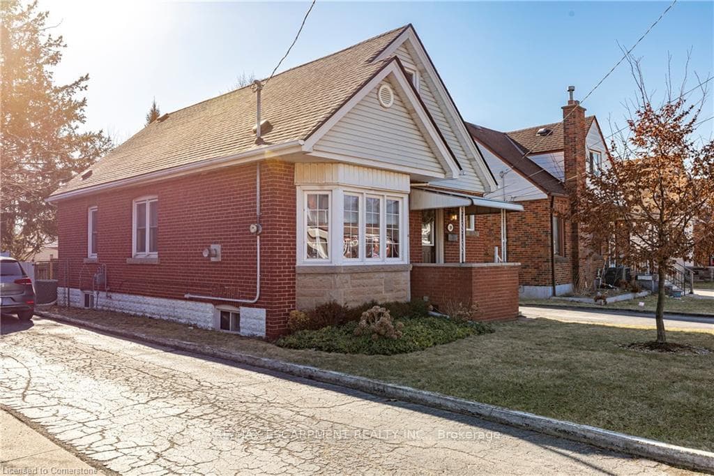 19 Woodbridge Road photo 2