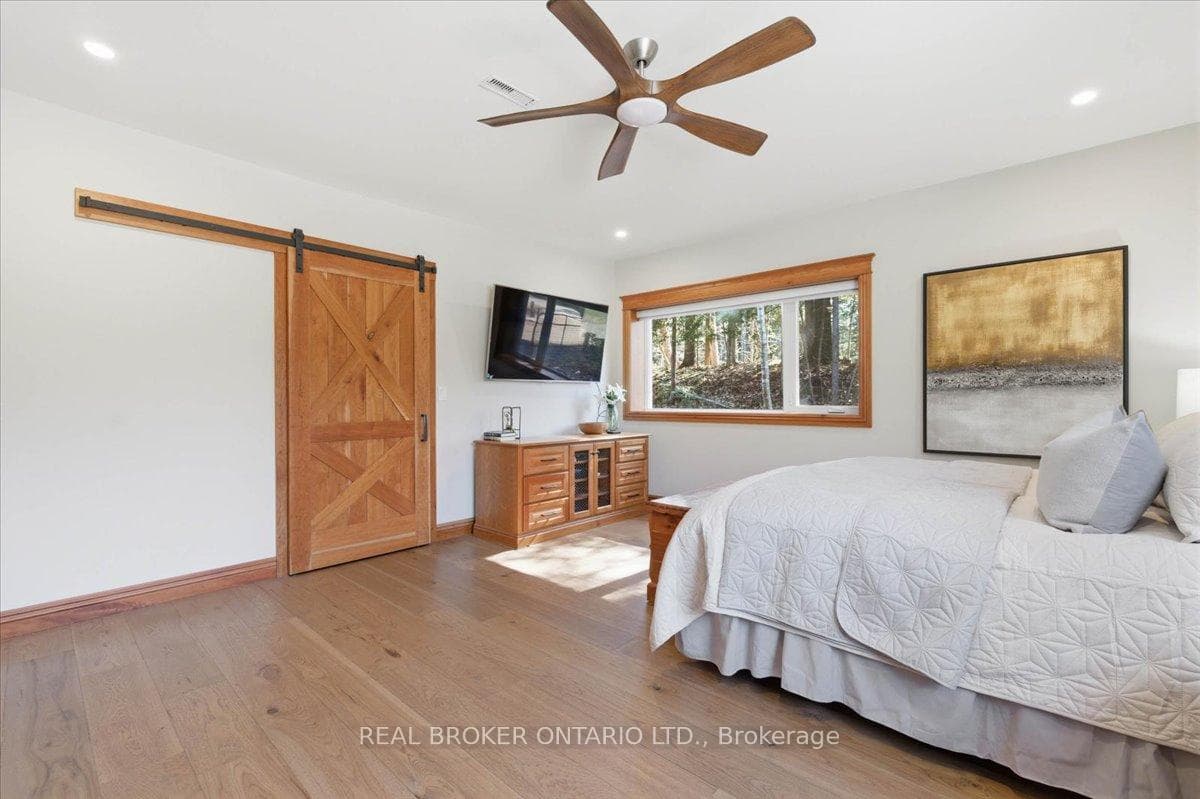 4589 WATSON Road photo 23