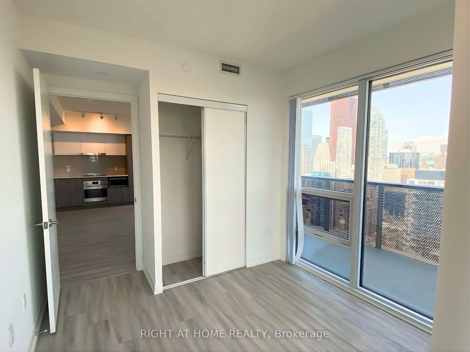 55 Cooper Street Unit 4005 photo 10
