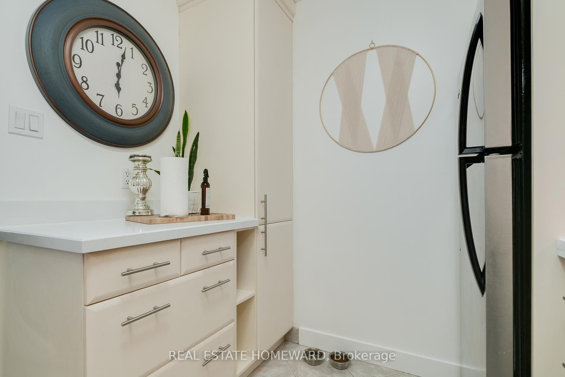 66 Falby Court Unit 302 photo 18
