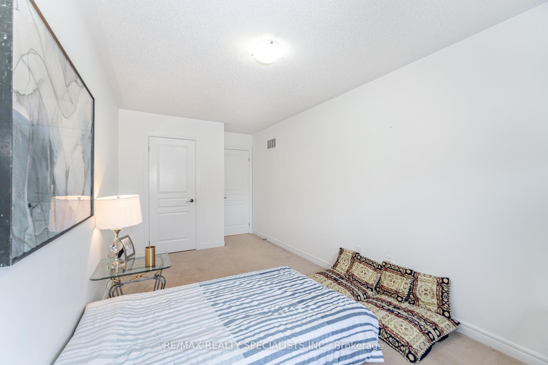 90 Speedwell Street photo 24