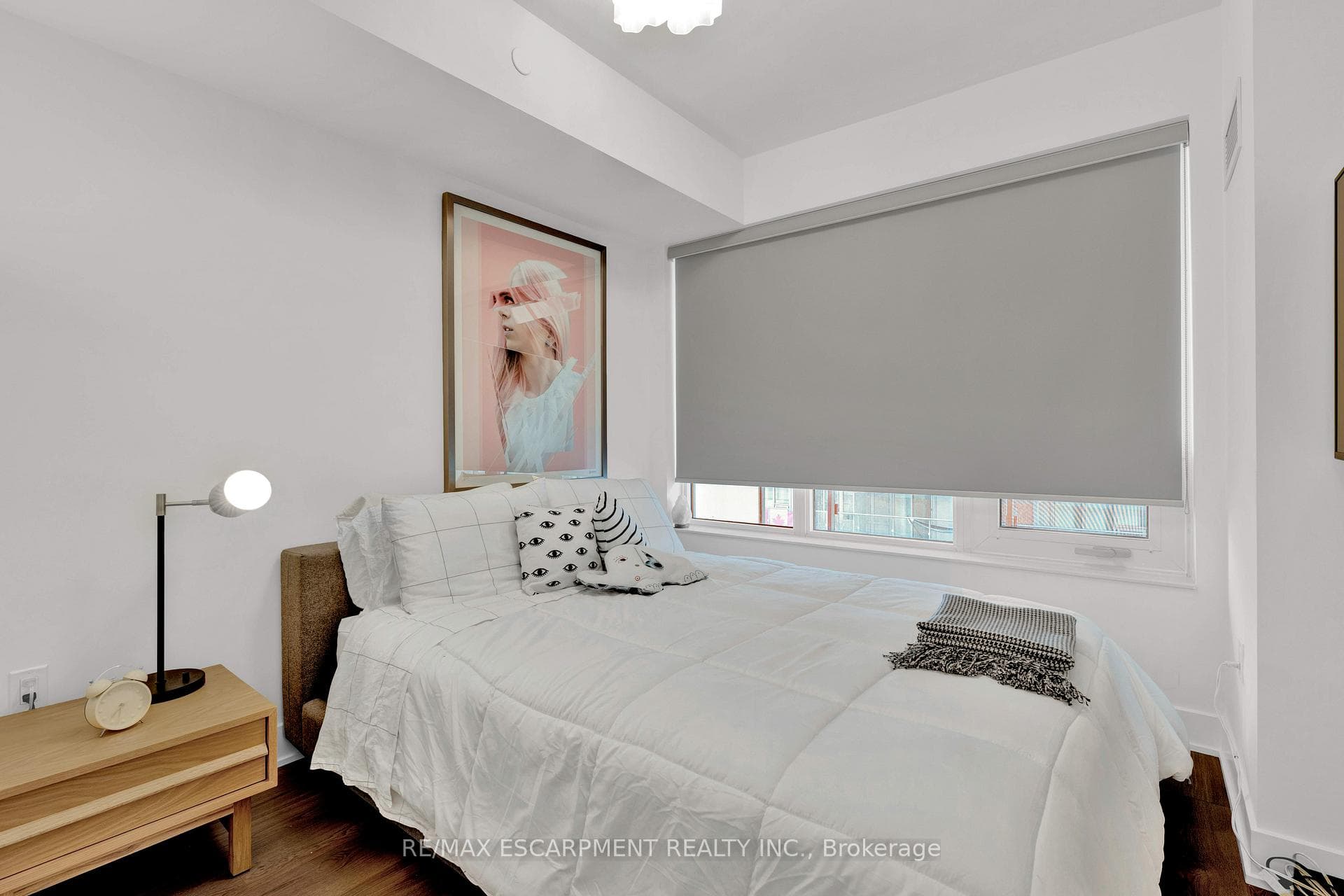 99 Broadway Avenue Unit 2107 photo 12