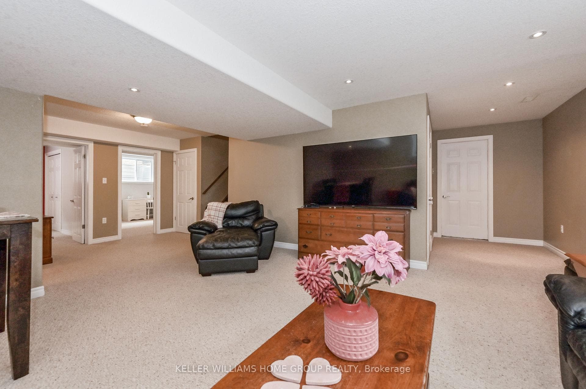50 McGowan Street photo 23