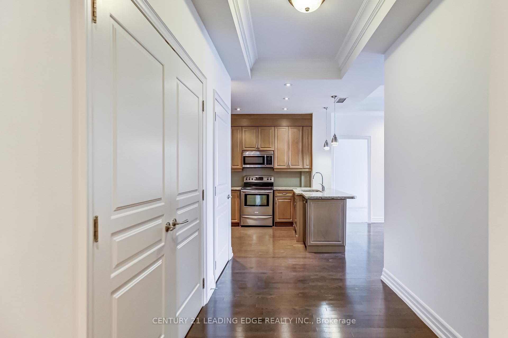 21 Burkebrook Place Unit 508 photo 3