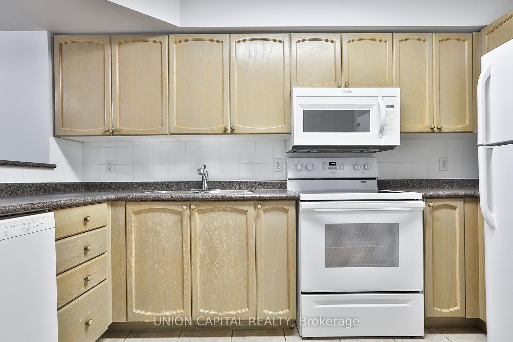 17 Michael Power Place Unit 710 photo 6