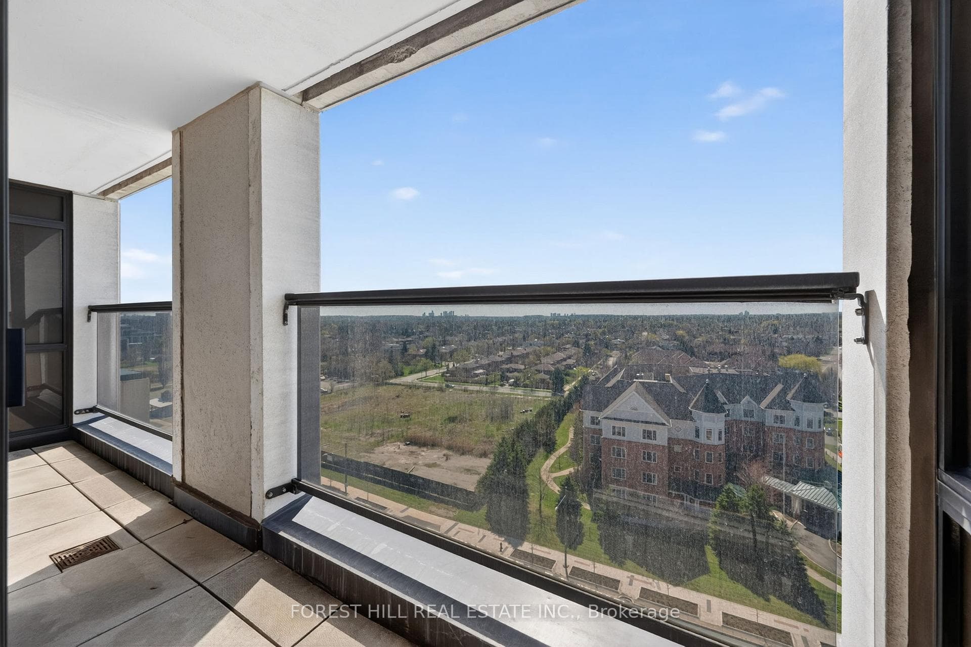 18 Harding Boulevard Unit 1121 photo 19