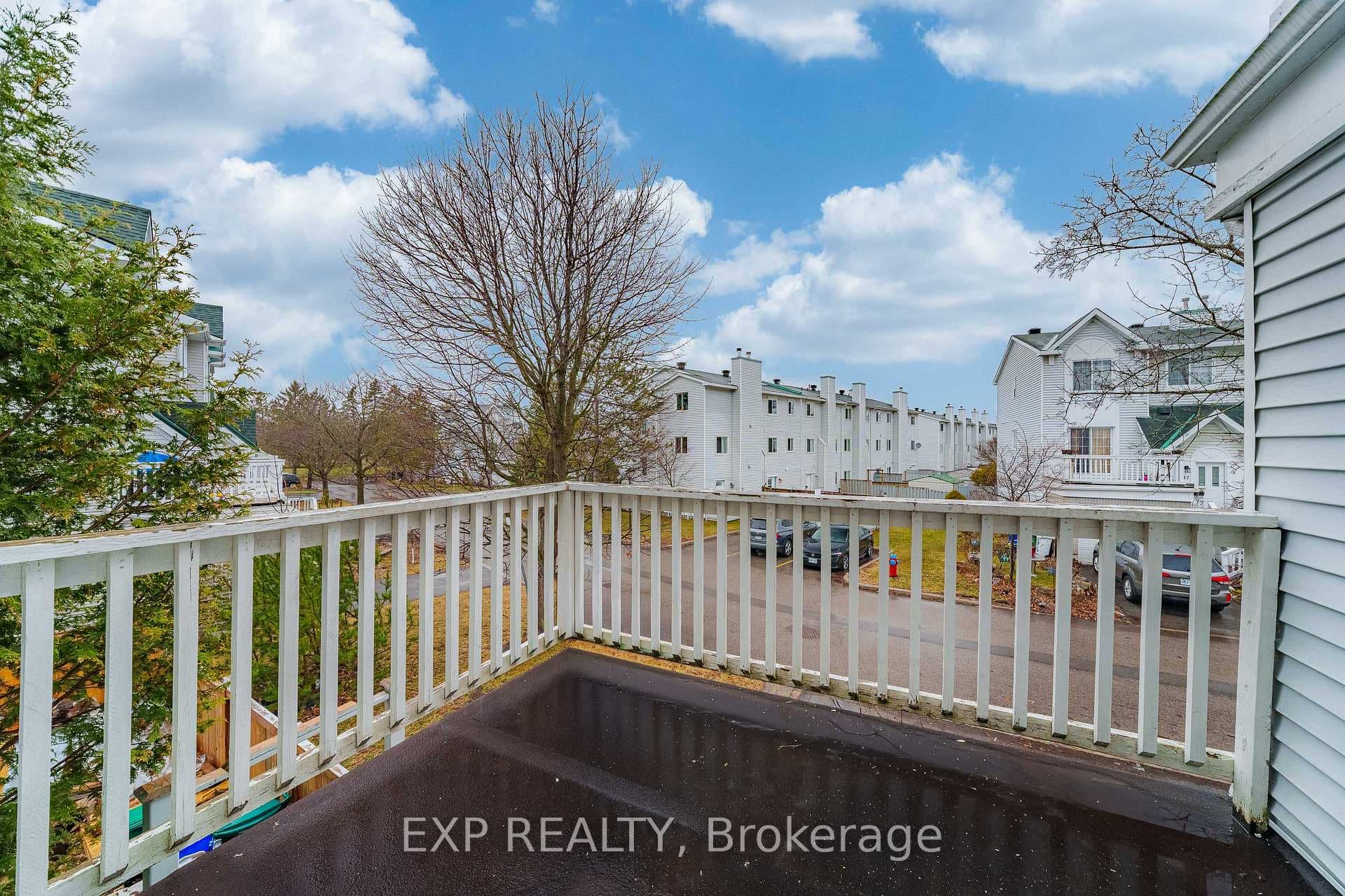98 Castlegreen Private photo 14
