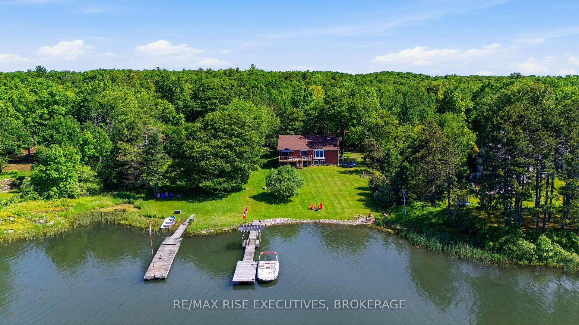1520 Shore Road photo 1