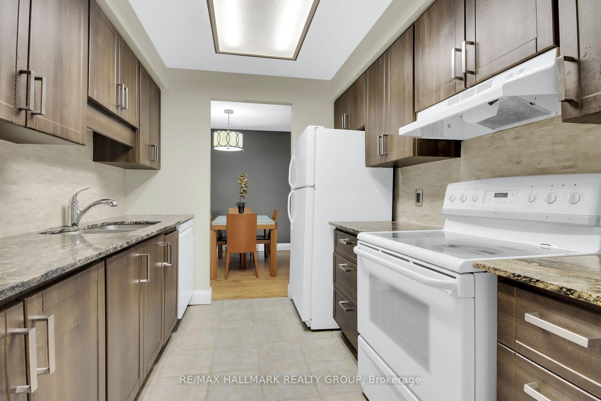 470 Laurier Avenue Unit 503 photo 8