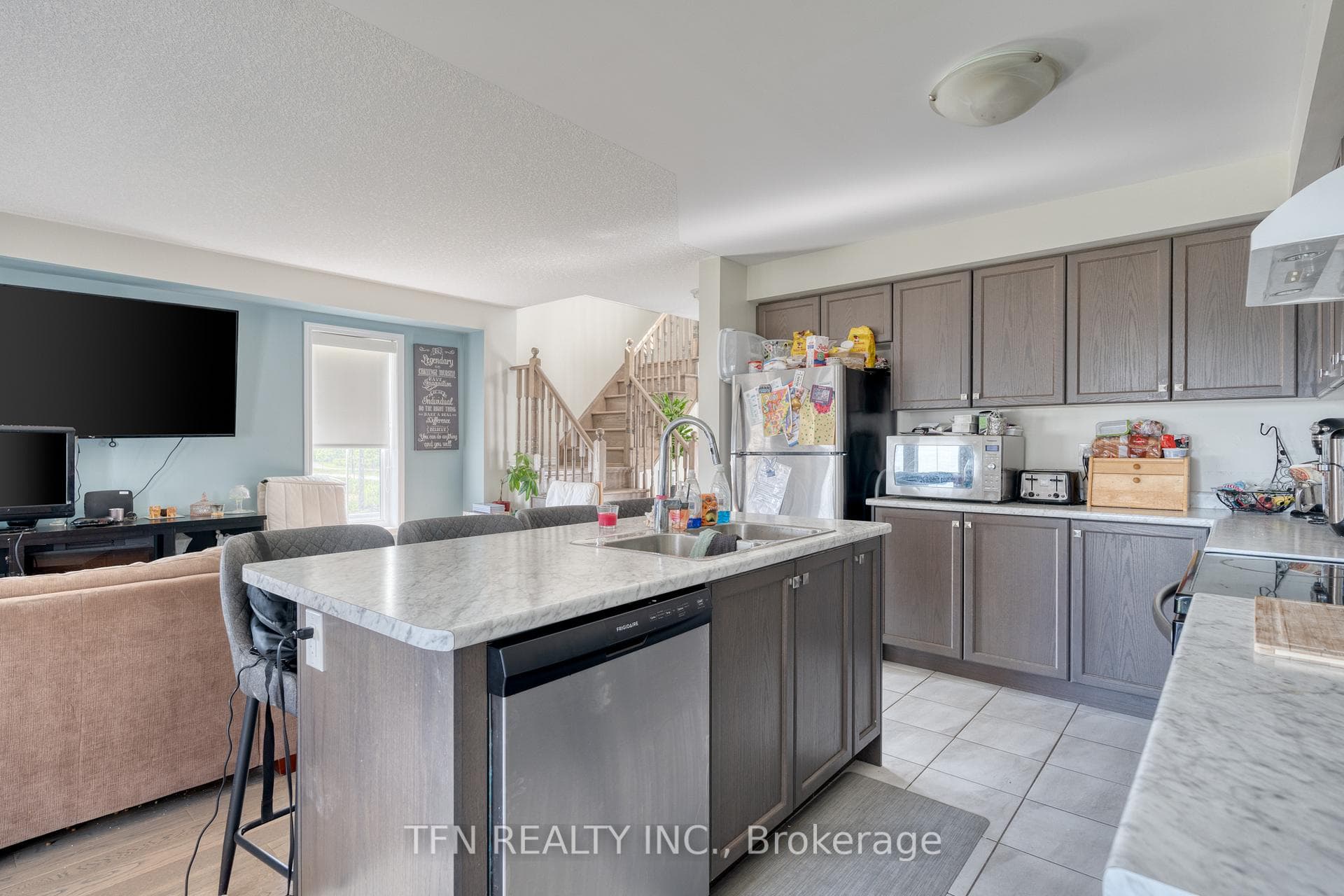 144 Maclachlan Avenue photo 13