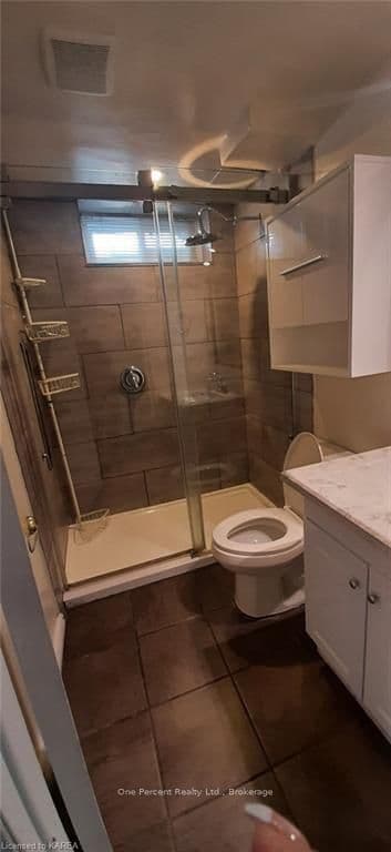 111 CALDERWOOD Drive photo 23