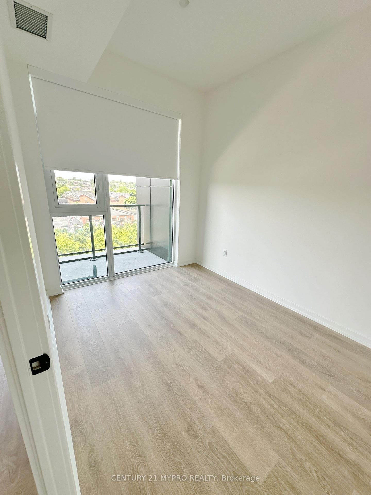 1285 Dupont Street Unit 508 photo 10