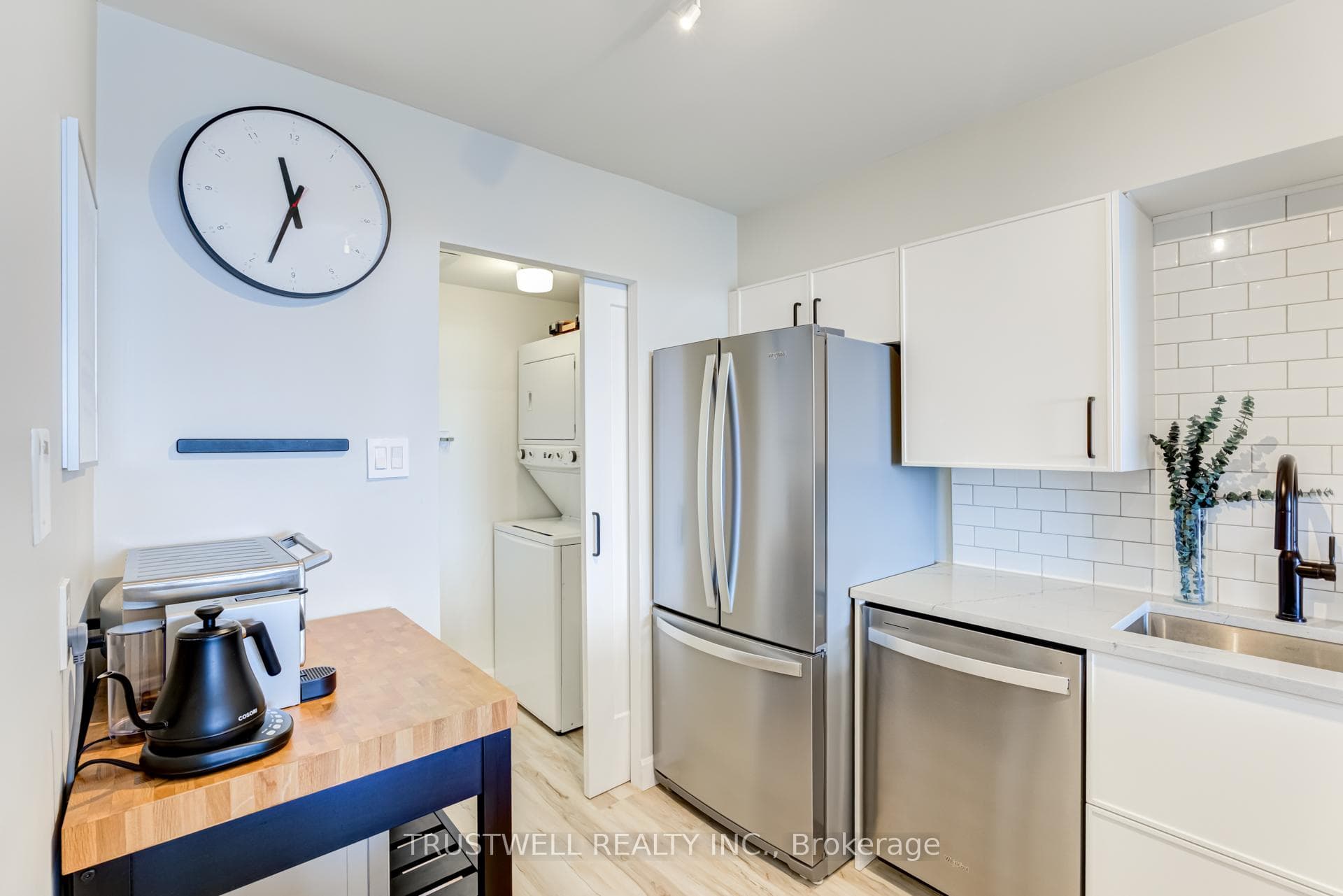 1890 Valley Farm Road Unit 802 photo 16