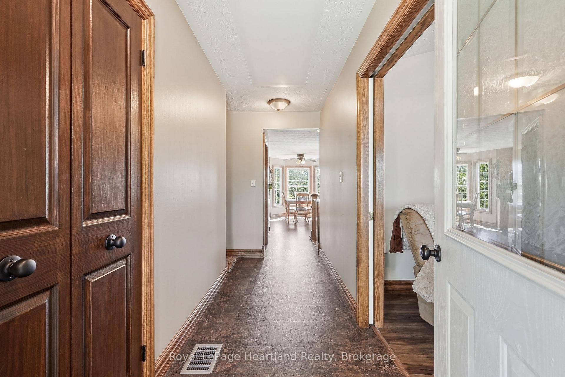 2015 Alma Street photo 5