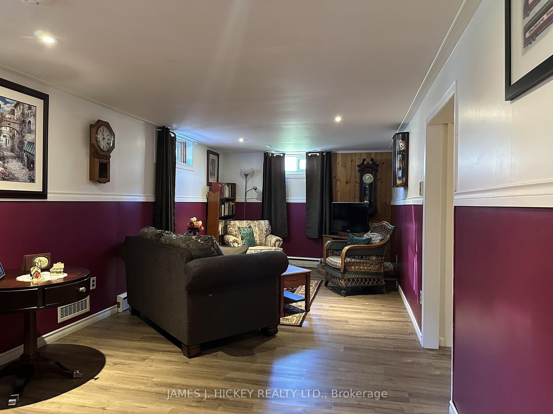 1 HIGHLAND Crescent photo 16