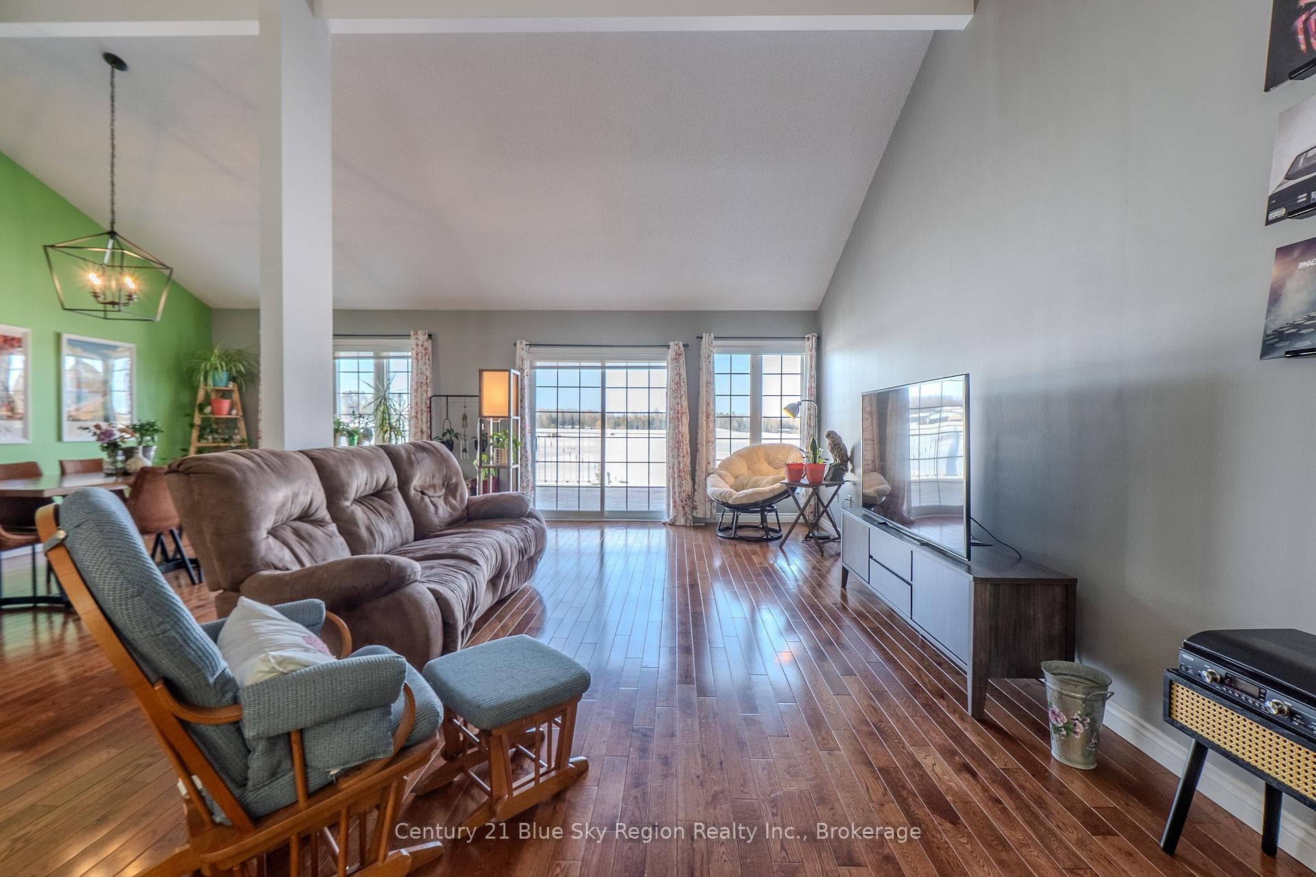 87 Fairway Drive photo 12