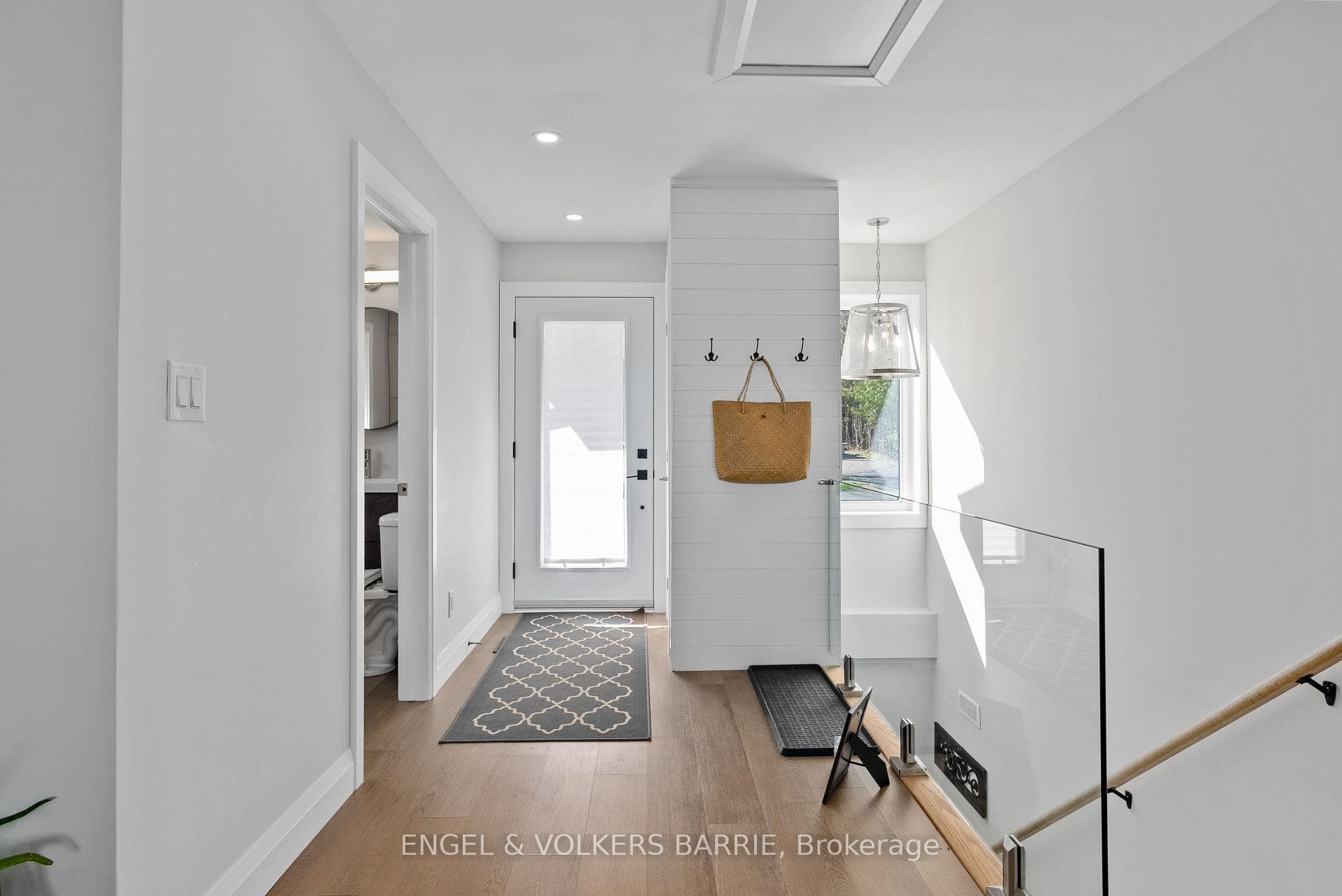 2371 Lakeshore Road photo 6