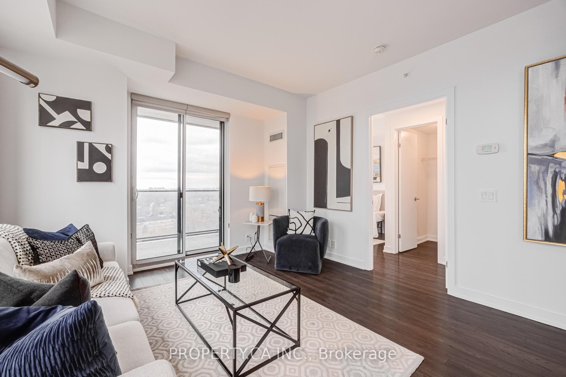 10 Park Lawn Road Unit 1501 photo 4