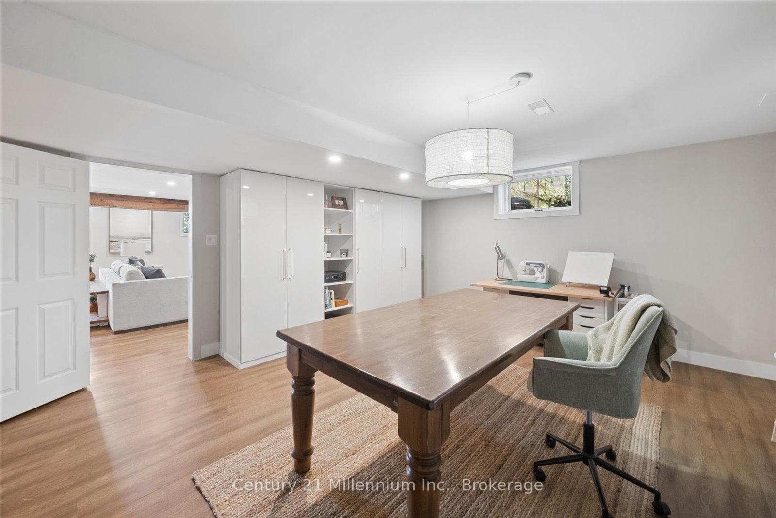 4 Blackburn Avenue photo 43