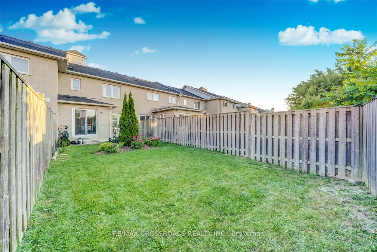 97 Whitefoot Crescent photo 32