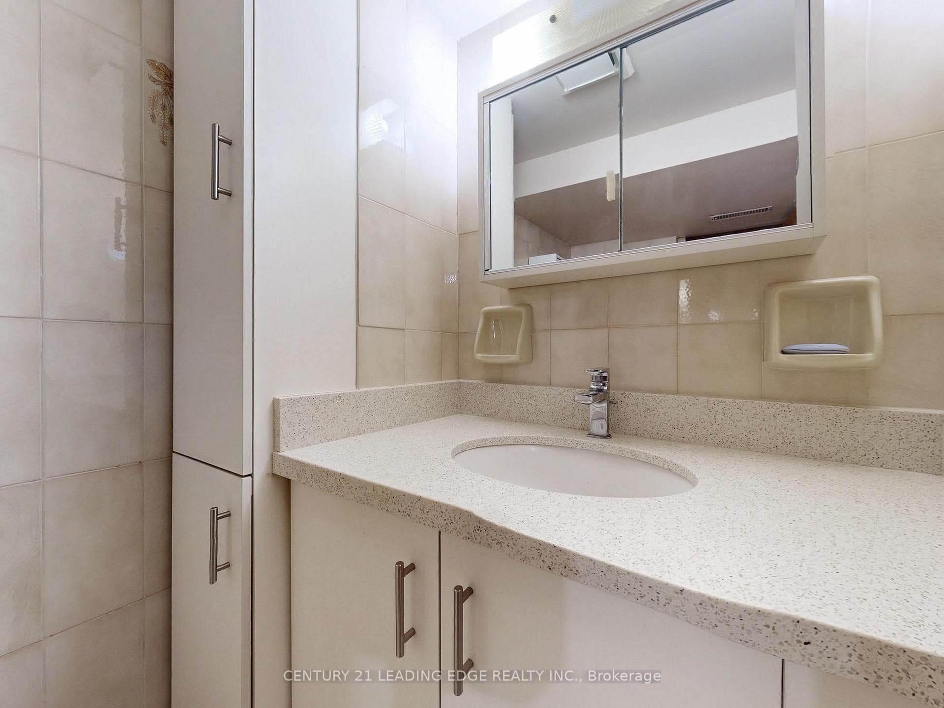 33 Monarchdale Avenue photo 40