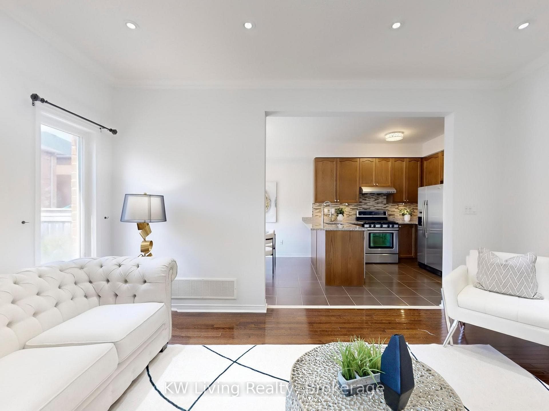 38 Coronet Street photo 18