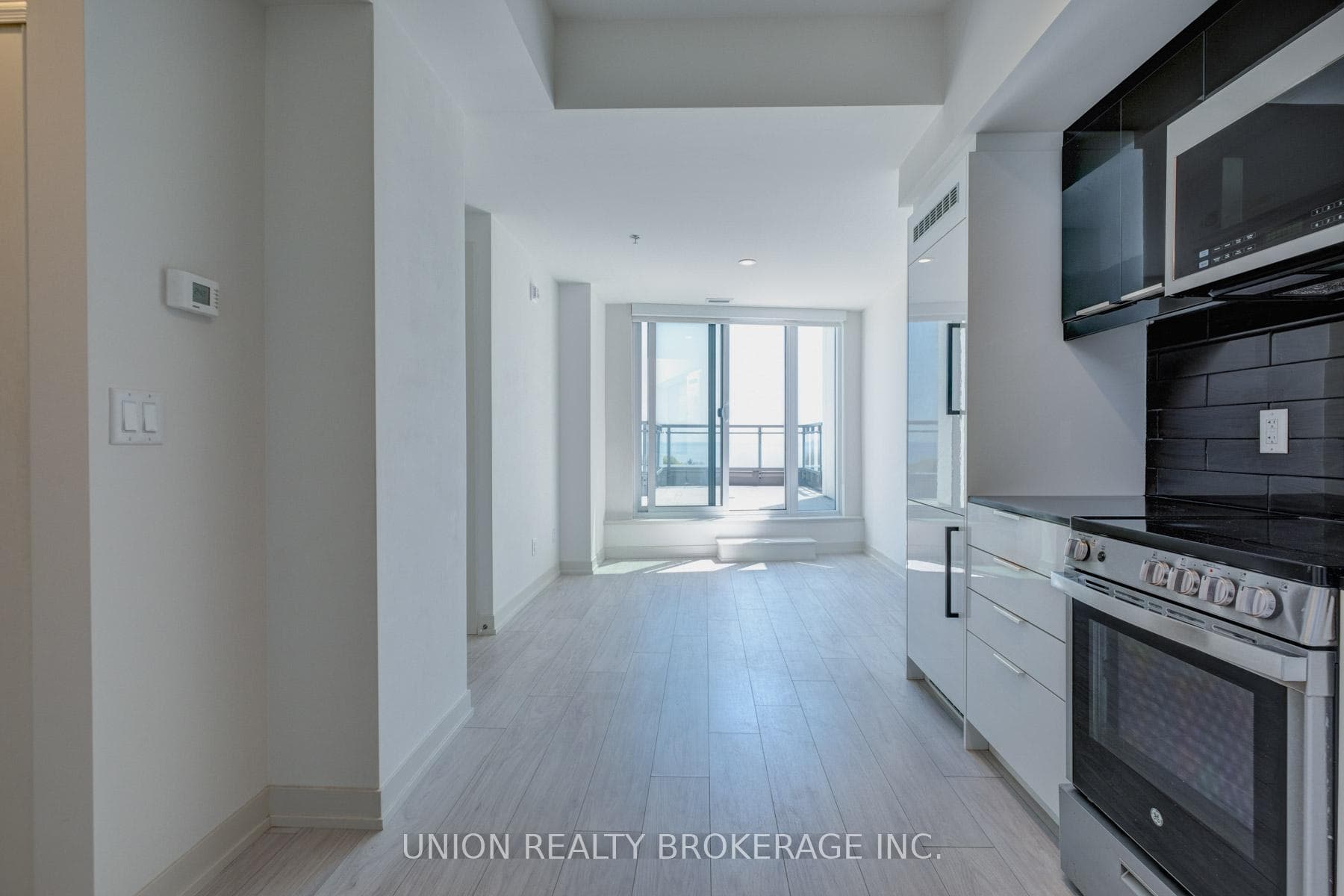 90 Glen Everest Road Unit 810 photo 5