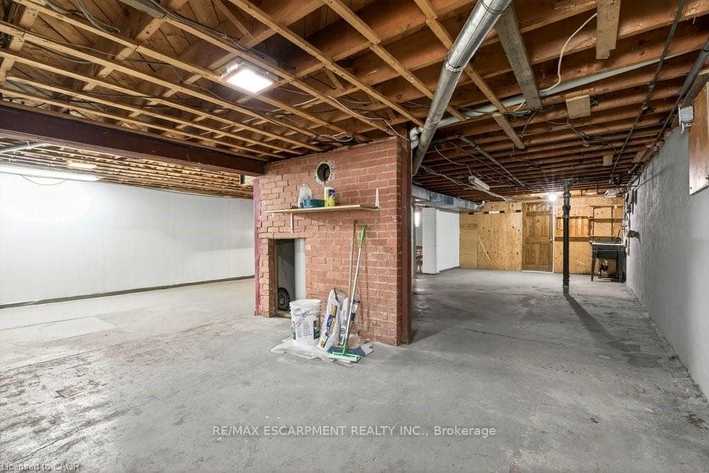 76 MARGARET Avenue photo 17